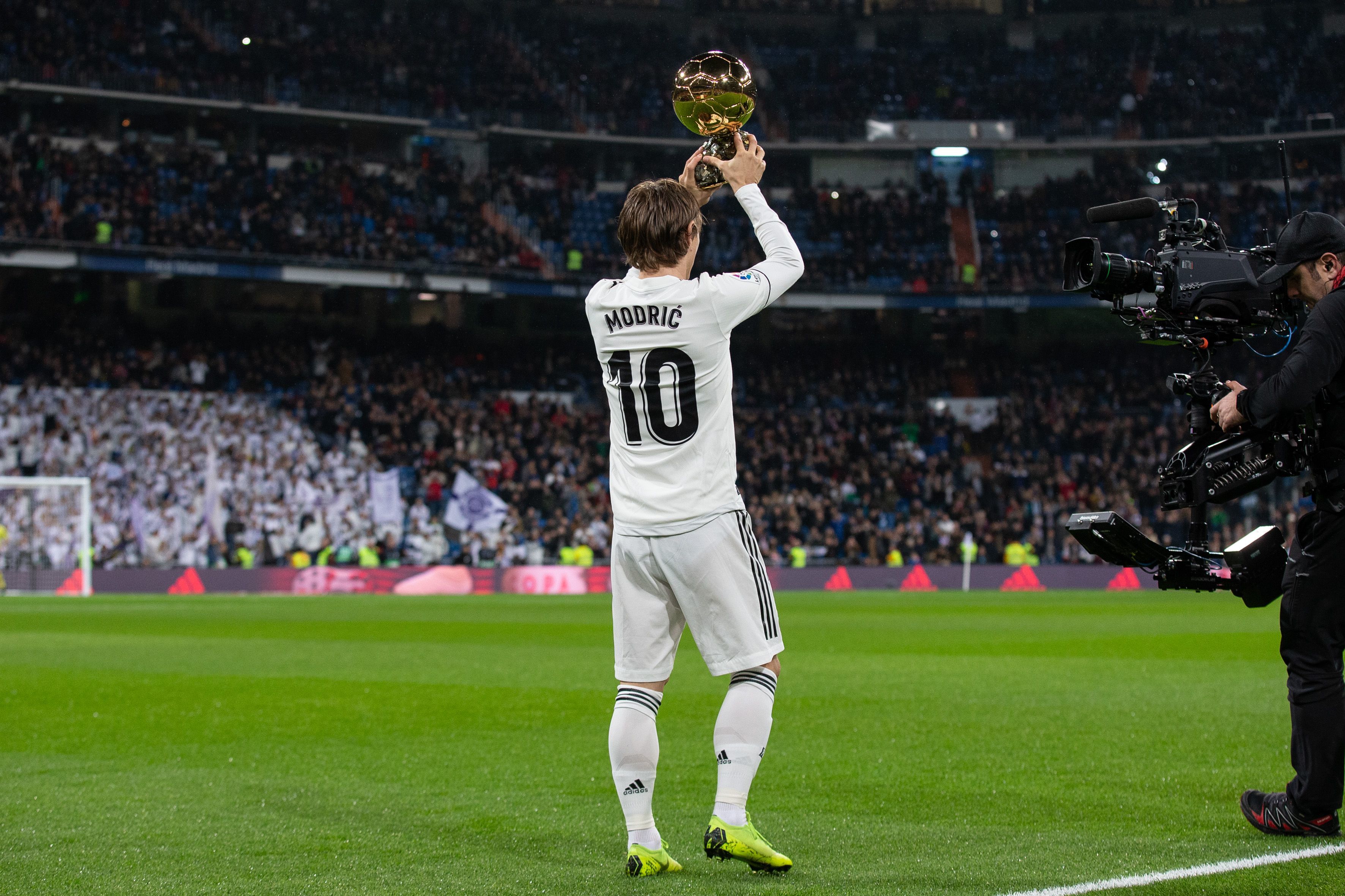 萨利巴复出对手教练下课，阿森纳赛前现变动