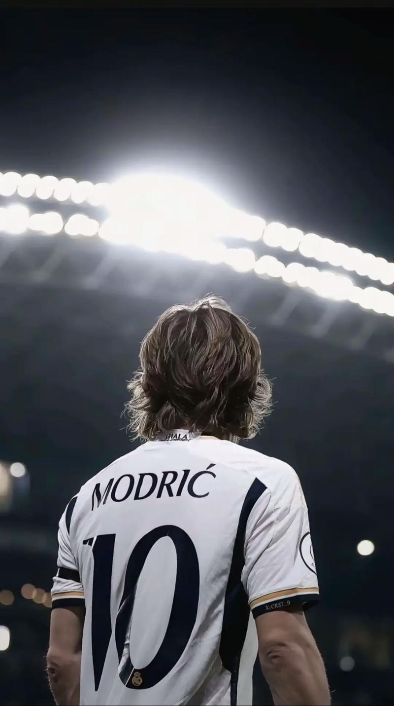 首尔外援后卫亚赞：能够限制住费利佩并不是我一个人的功劳